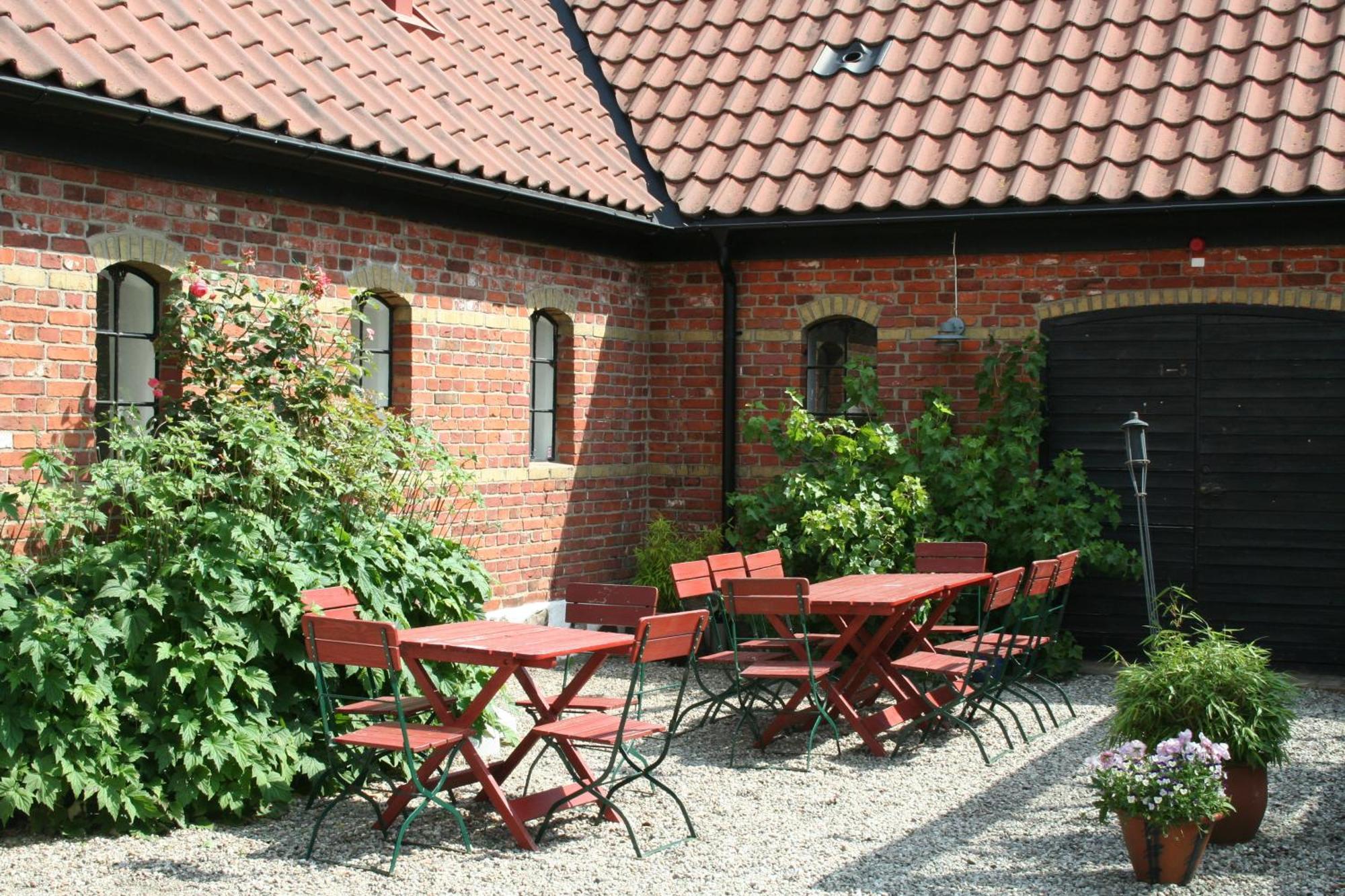 Blasingsborgs Gardshotell Pa Oesterlen ชีวิค ภายนอก รูปภาพ